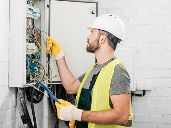 Options to Become an Electrician